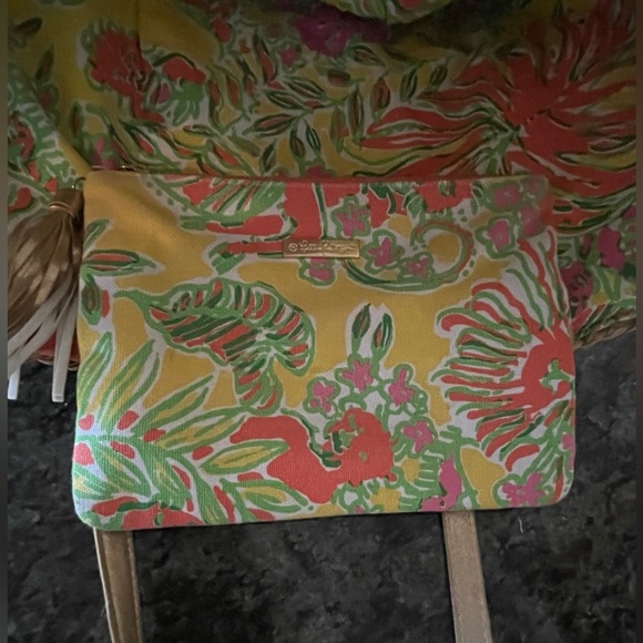 💛🧡Lilly Pulitzer LARGE Straw Beach Tote with Stylish Lining and Golden handles - Picture 9 of 10
